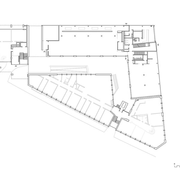Grundriss Erdgeschoss mit Büros und Bar